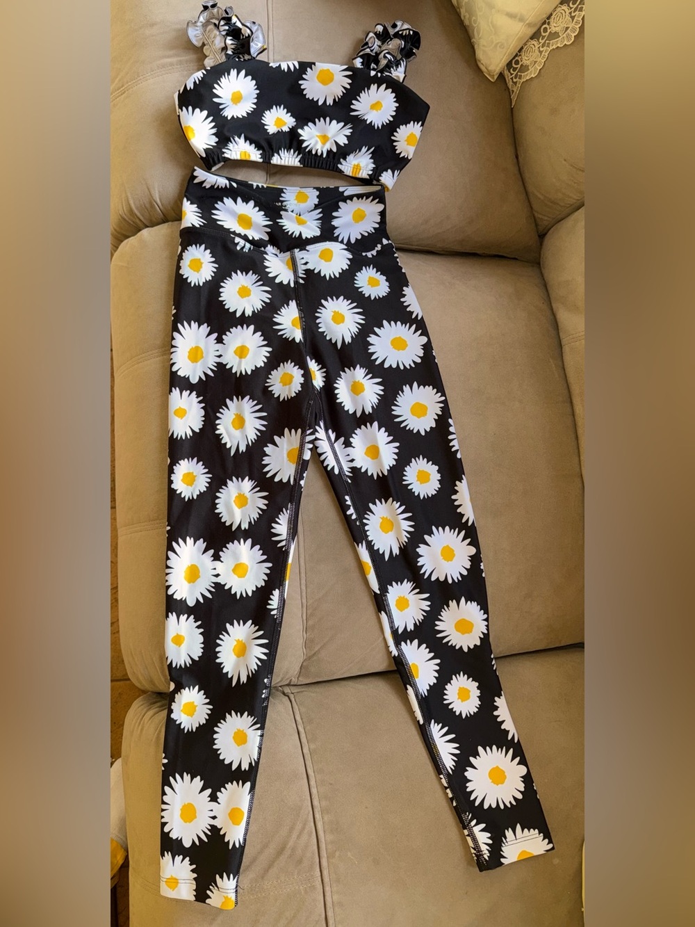Free People Matching Set. Leggings and Sports Bra.